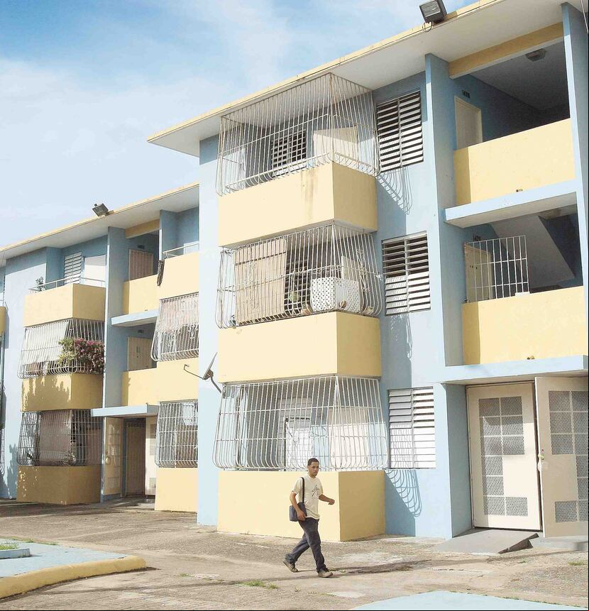 La istración de Vivienda Pública coordinará la transportación de los residentes en un orden establecido para los días indicados en el itinerario de cada residencial. (Archivo/GFR)