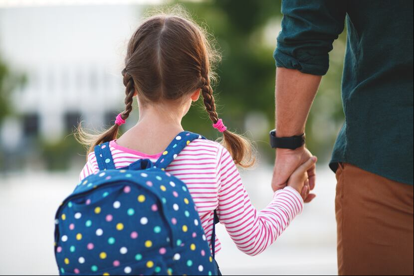 Consejos para ayudar a tu niño si va para una nueva escuela
