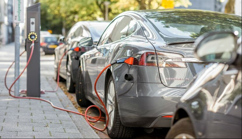 El equipo quiere llevar el diseño un paso más lejos y trabaja para cargar la batería de un vehículo eléctrico en cinco minutos (Shutterstock).