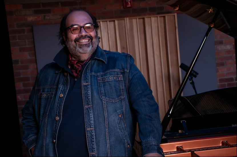 El pianista puertorriqueño José Negroni presentará el próximo sábado, 8 de marzo de 2024, a las 8:00 p.m. en la Sala Experimental del Centro de Bellas de Santurce